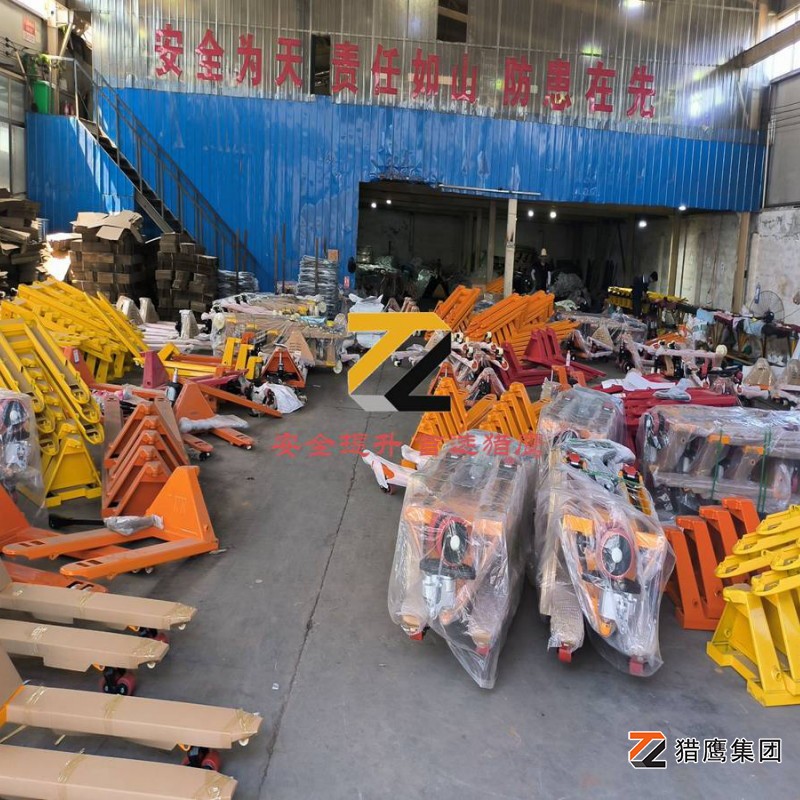 手動(dòng)地牛如何加注液壓油？源頭工廠來(lái)解答