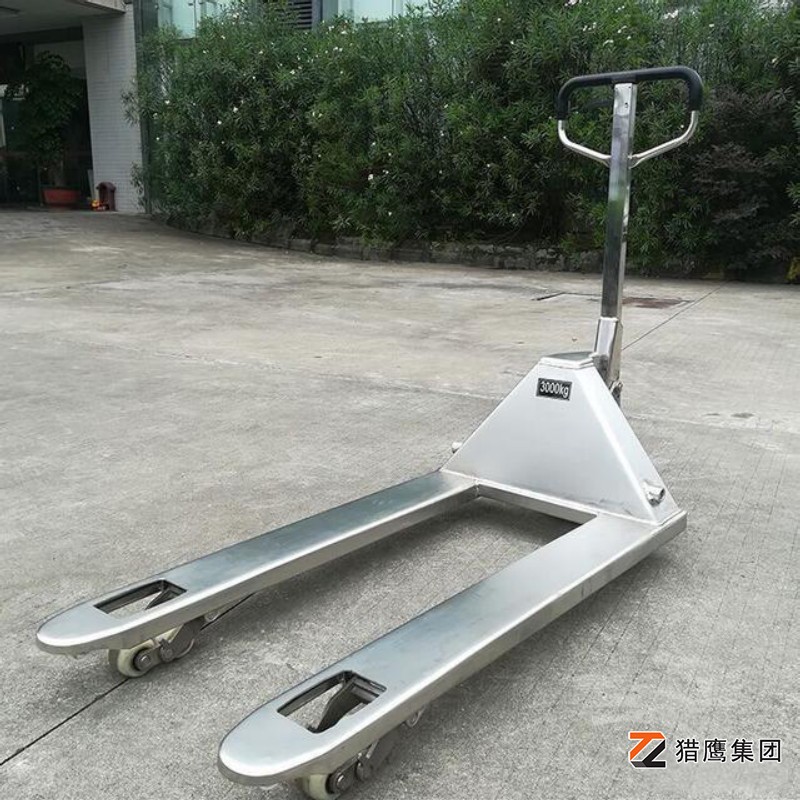 冷庫(kù)作業(yè)環(huán)境下手動(dòng)搬運(yùn)車(chē)需要哪些要求？